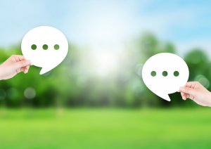 高齢者の心に届く「一言メッセージ」活用術｜施設・地域で広がる活用とその効果