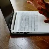 シニア世代にリカレント教育は必要か｜必要性と学びの場について解説