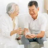 シニアの情報収集行動が激変中─最新データから読み解く効果的なタッチポイント設計戦略