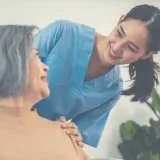 シニアの孤独を解消！話し相手サービスの種類とその効果