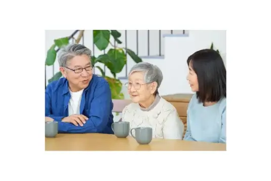 団塊世代と団塊ジュニアをつかむ！シニア向けマーケティングのポイントを徹底解説