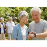 シニアの健康管理にスマートウォッチが注目される理由とは？｜販促のヒント